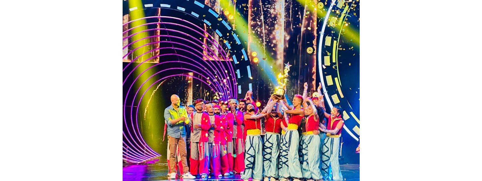 Sirasa Dancing Star 2025 කිරුළ DANCE FLAMEකණ්ඩායමට